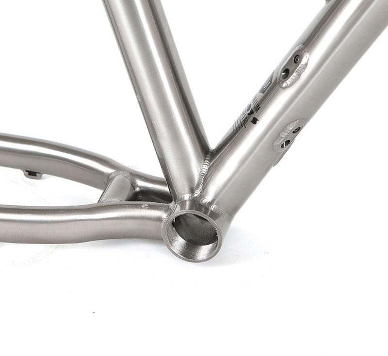 MTBバイク用チタンフレーム、Werner、スルーアクスル、 - Mountain Biking Uk のレビューと価格