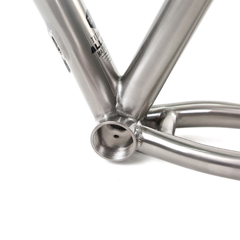 MTBバイク用チタンフレーム、Werner、スルーアクスル、 - Mountain Biking Uk のレビューと価格